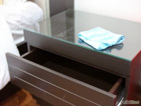 Изображение с названием Deep Clean and Organize Your Room Step 2